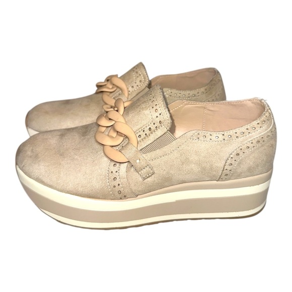 Corky’s  Footwear Size 8 - Picture 1 of 9